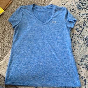 Under armor v neck shirt